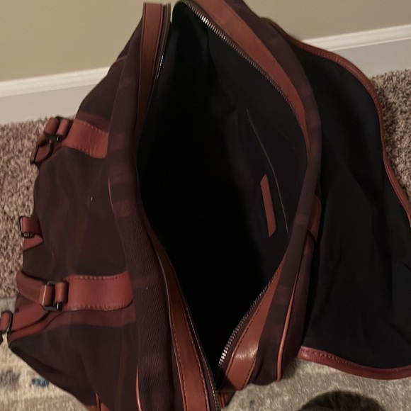 Burberry Weekender Bag - Picture 5 of 7